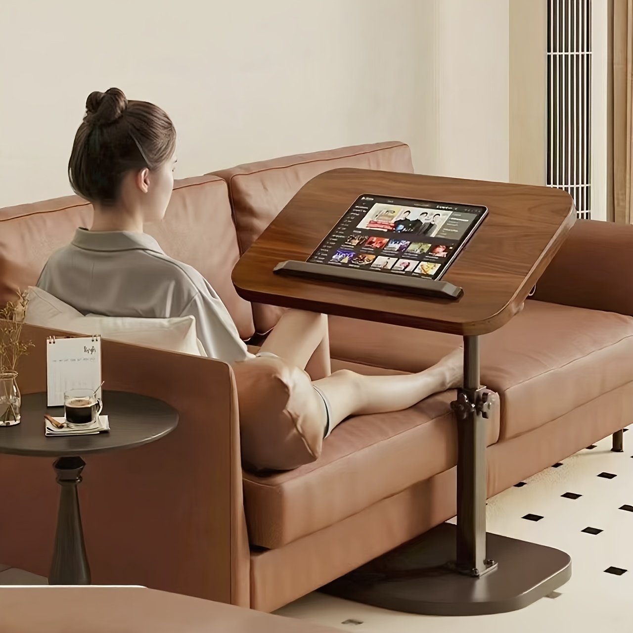 Schwarzer Schreibtisch aus Wal – Laptops Bewertung und Preis